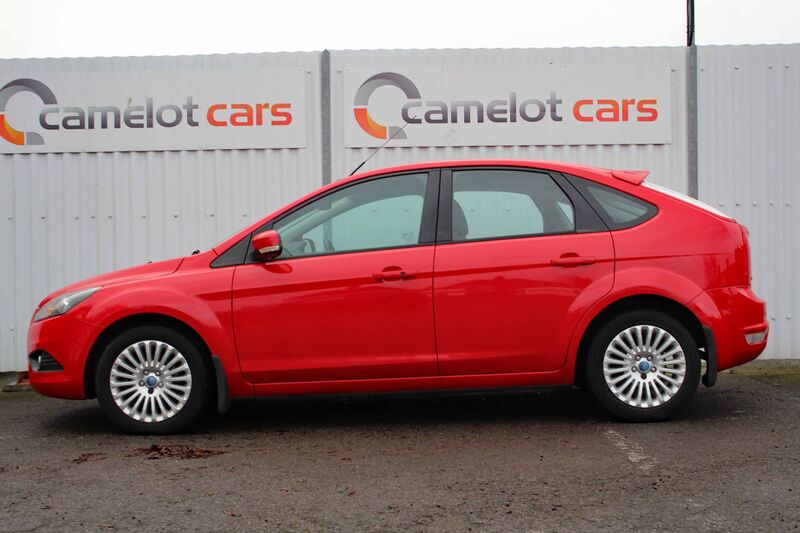 FORD FOCUS 1.6 TITANIUM 2010