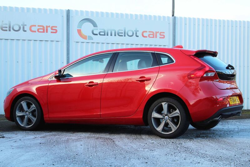 VOLVO V40 2.0 D3 SE LUX NAV 2014