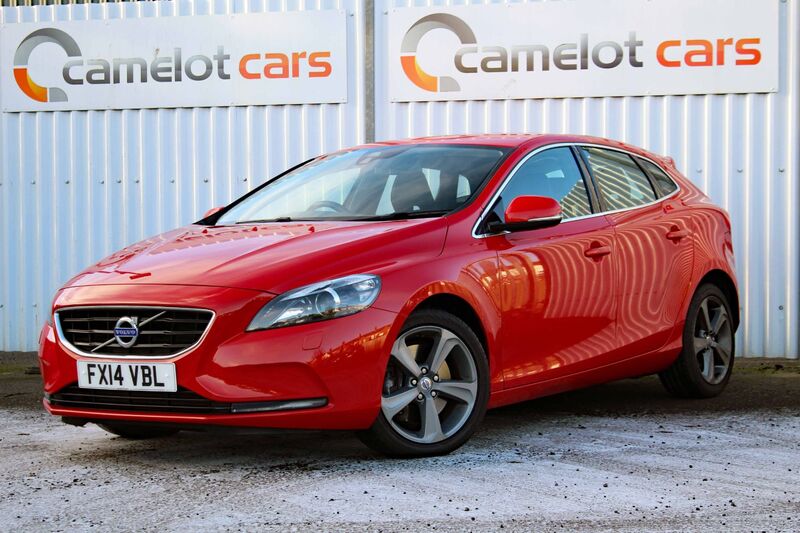 VOLVO V40 2.0 D3 SE LUX NAV 2014