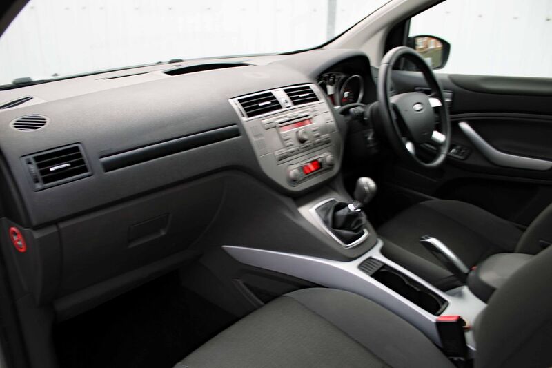 FORD KUGA 2.0 ZETEC TDCI 2011