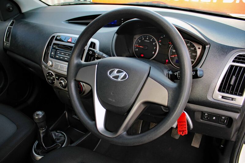 HYUNDAI I20 1.2 CLASSIC 2014