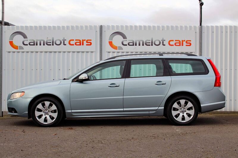 VOLVO V70 2.0 SE TD 2009