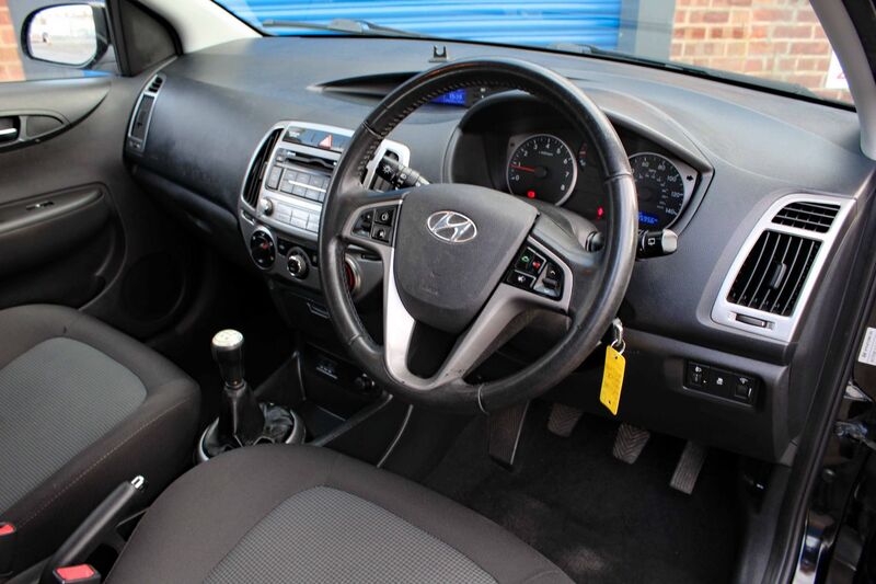 HYUNDAI I20 1.2 ACTIVE 2013