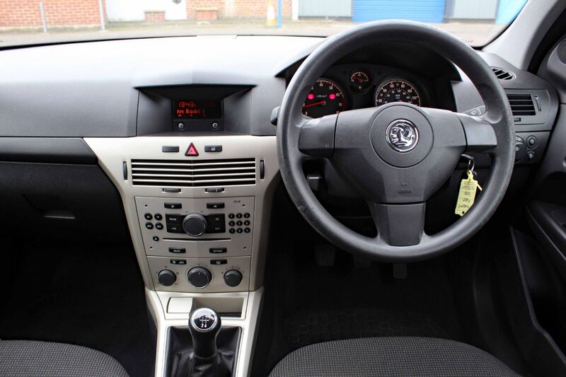 VAUXHALL ASTRA 1.4 LIFE 2008