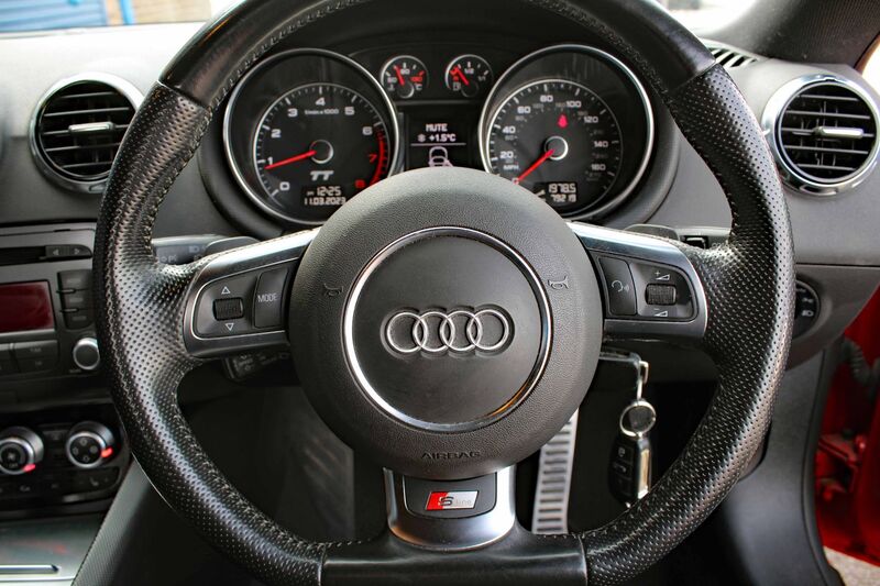 AUDI TT 2.0 TFSI S LINE QUATTRO 2011