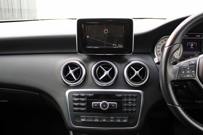 MERCEDES-BENZ A CLASS 1.8 A200 CDI SPORT 2013