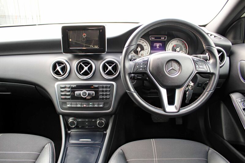 MERCEDES-BENZ A CLASS 1.8 A200 CDI SPORT 2013