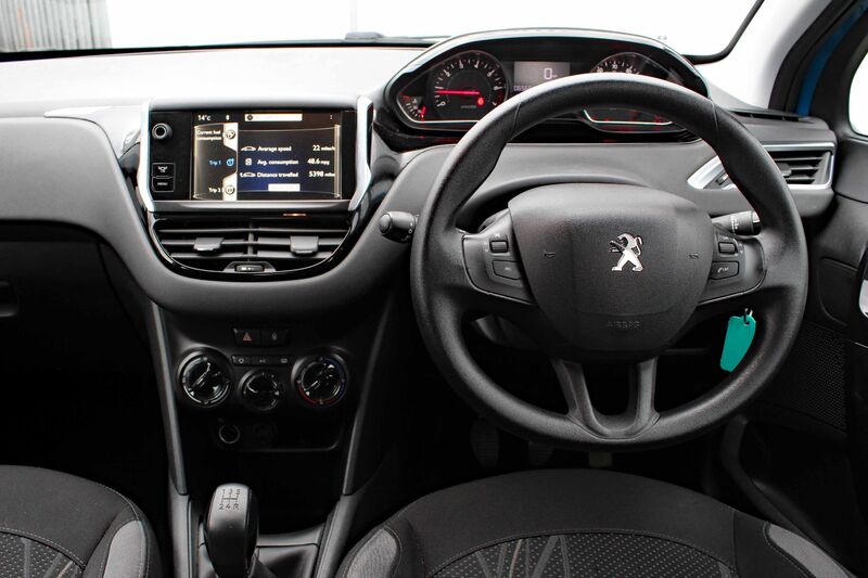 PEUGEOT 208 1.0 ACTIVE 2013