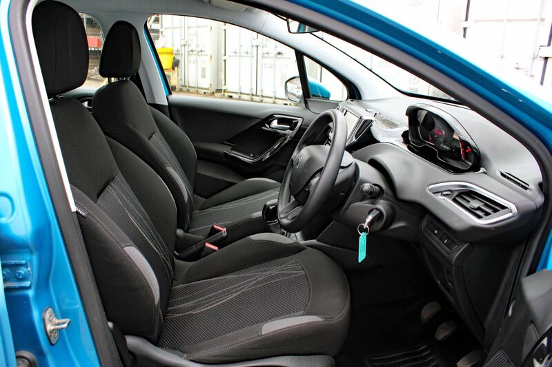 PEUGEOT 208 1.0 ACTIVE 2013