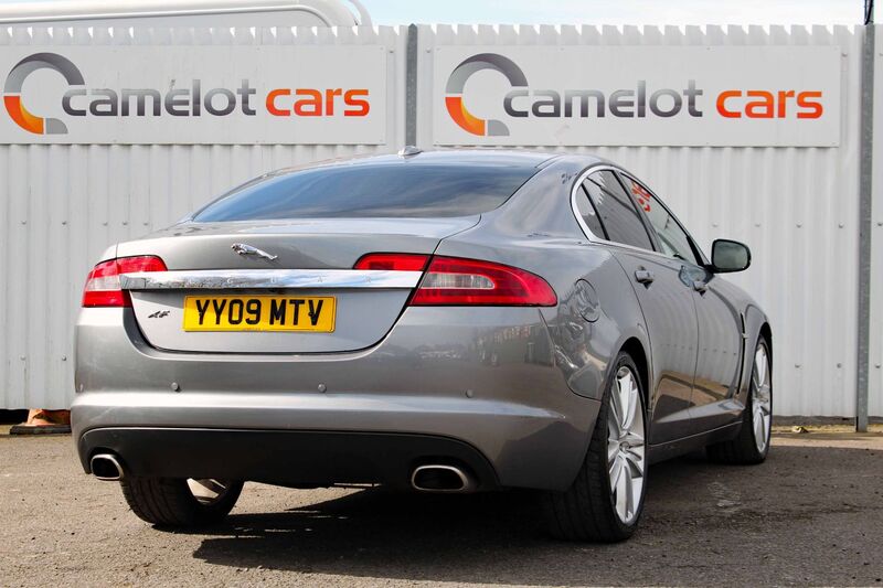 JAGUAR XF 3.0 PORTFOLIO V6 2009