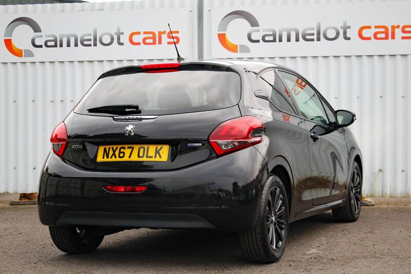 PEUGEOT 208 1.2 BLACK EDITION 2017