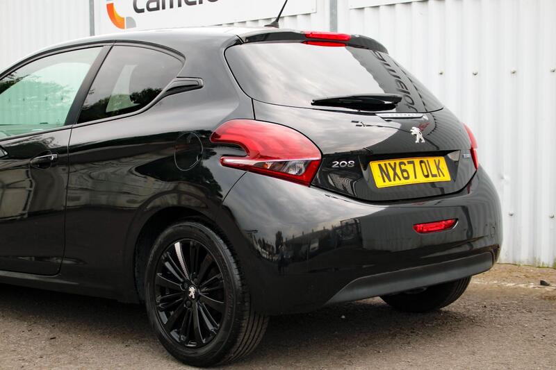 PEUGEOT 208 1.2 BLACK EDITION 2017
