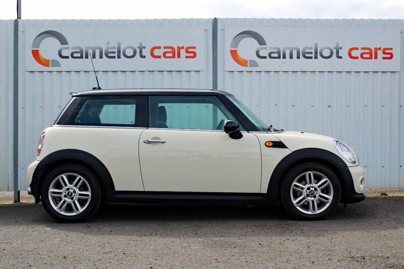 MINI HATCH COOPER 1.6 D 2011