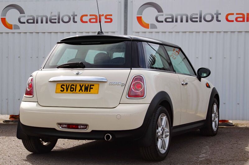 MINI HATCH COOPER 1.6 D 2011