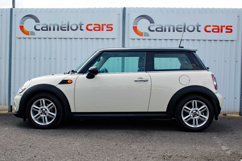 MINI HATCH COOPER 1.6 D 2011