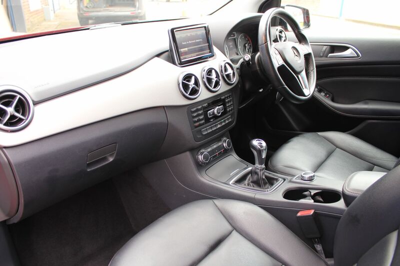 MERCEDES-BENZ B CLASS 1.8 B200 SPORT CDI 2014