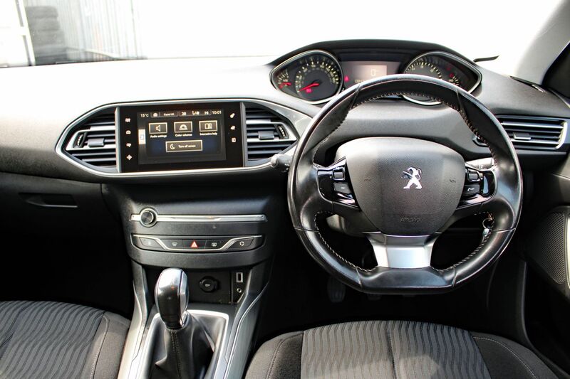 PEUGEOT 308 1.6 ACTIVE HDI 2015