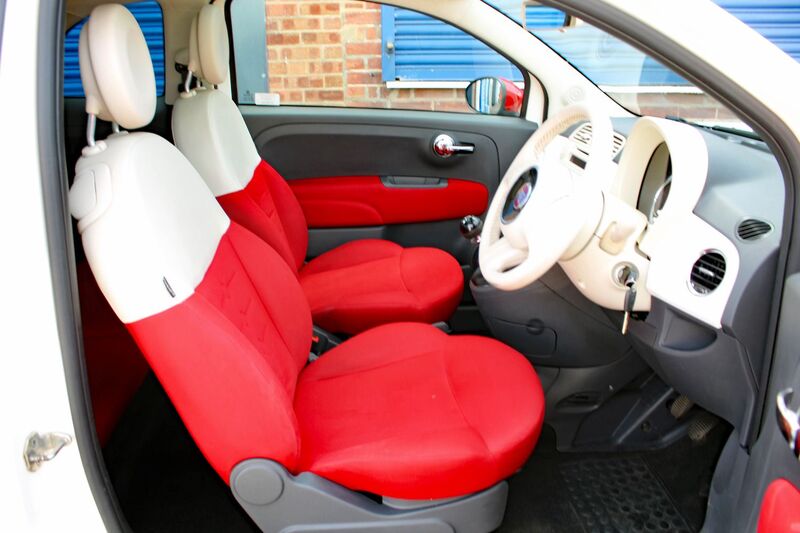 FIAT 500 0.9 LOUNGE 2011