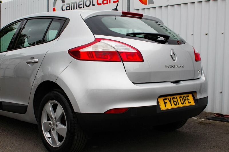 RENAULT MEGANE 1.9 DCI DYNAMIQUE TOMTOM 2011