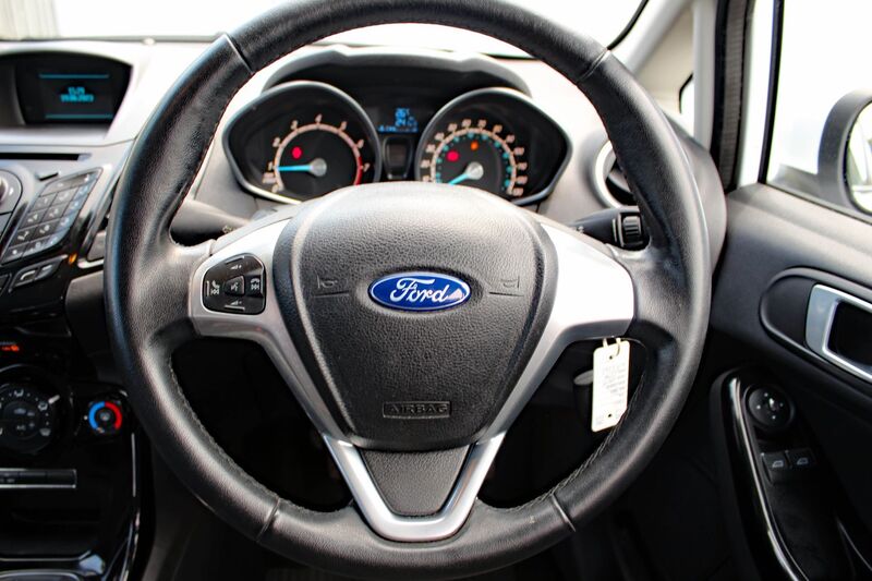 FORD FIESTA 1.0 ECOBOOST ZETEC 2013