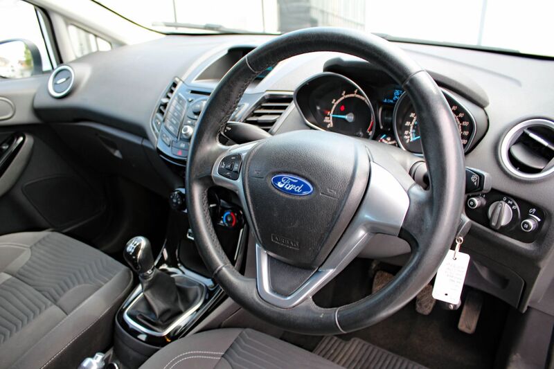 FORD FIESTA 1.0 ECOBOOST ZETEC 2013