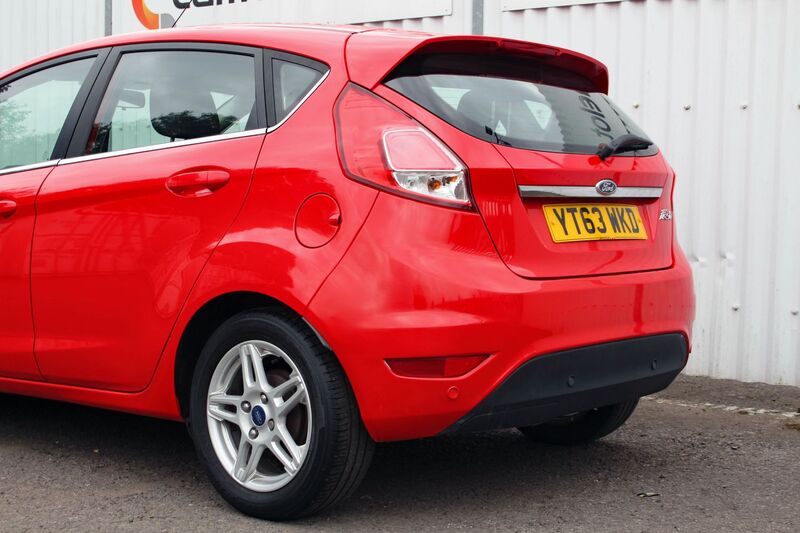 FORD FIESTA 1.25 ZETEC 2013