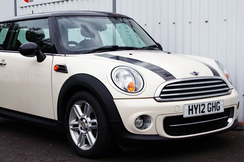 MINI HATCH COOPER 1.6 COOPER D 2012