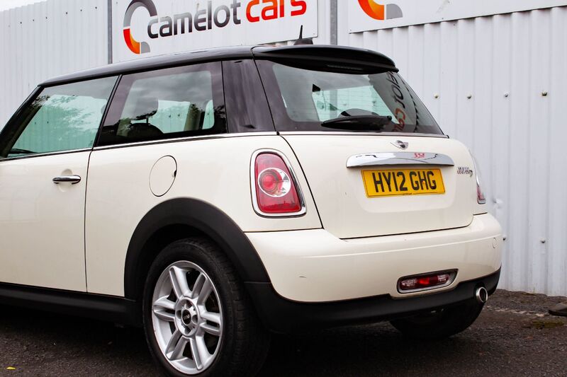 MINI HATCH COOPER 1.6 COOPER D 2012