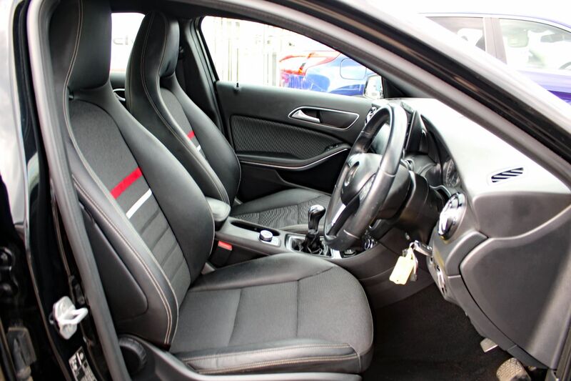 MERCEDES-BENZ A CLASS 1.5 A180 SE CDI 2013