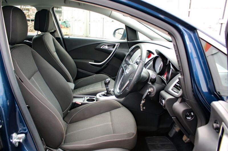 VAUXHALL ASTRA 2.0 SRI CDTI 2010