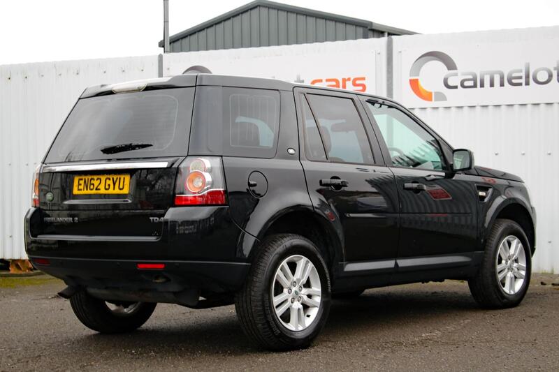 LAND ROVER FREELANDER 2 2.2 TD4 BLACK + WHITE 2013