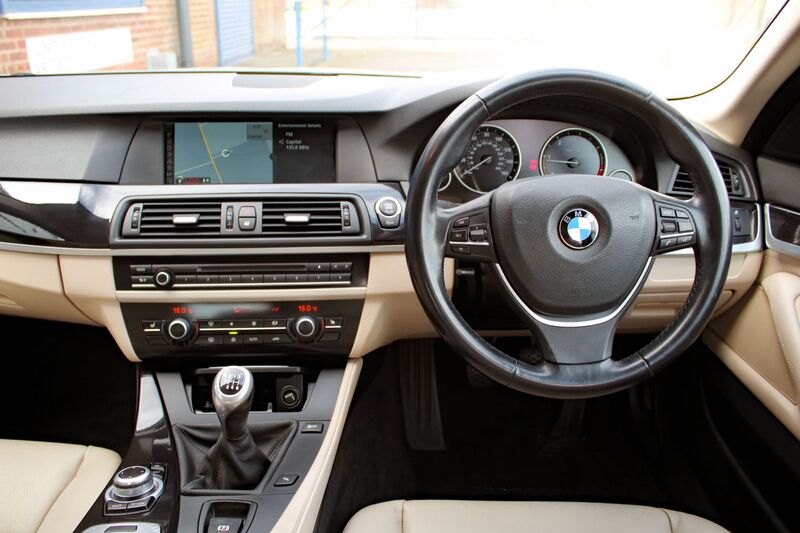 BMW 5 SERIES 2.0 520D SE 2012