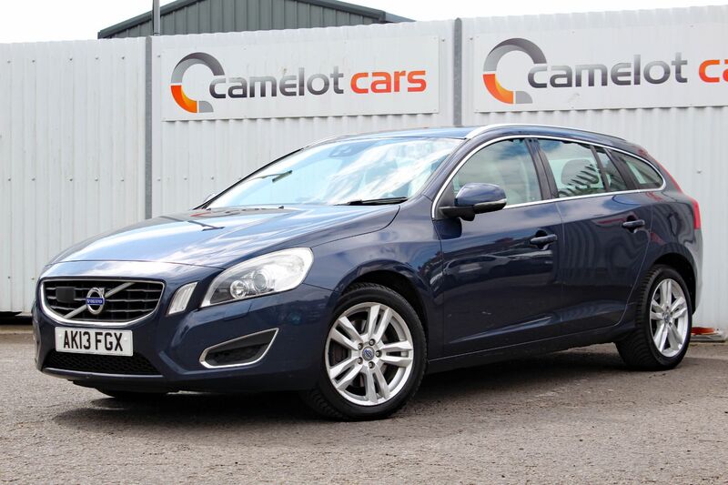 VOLVO V60 2.4 D5 SE LUX NAV 2013