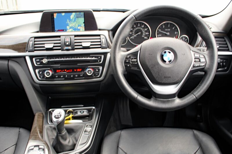 BMW 3 SERIES 320D LUXURY TOURING 2014