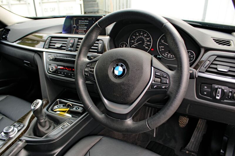 BMW 3 SERIES 320D LUXURY TOURING 2014