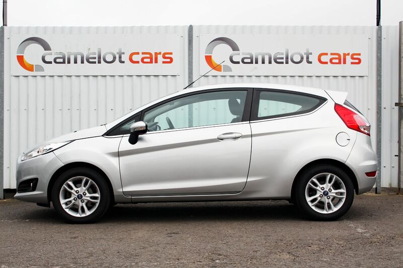 FORD FIESTA 1.25 ZETEC 2014