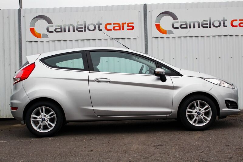 FORD FIESTA 1.25 ZETEC 2014