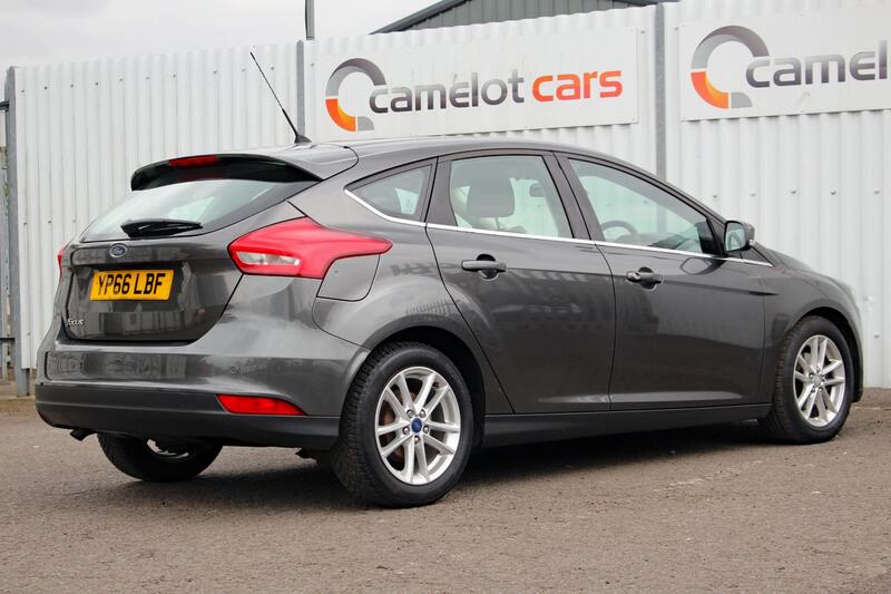 FORD FOCUS 1.5 TDCI ZETEC 2016