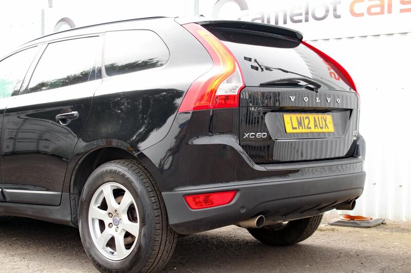 VOLVO XC60 2.4 D3 SE 2012