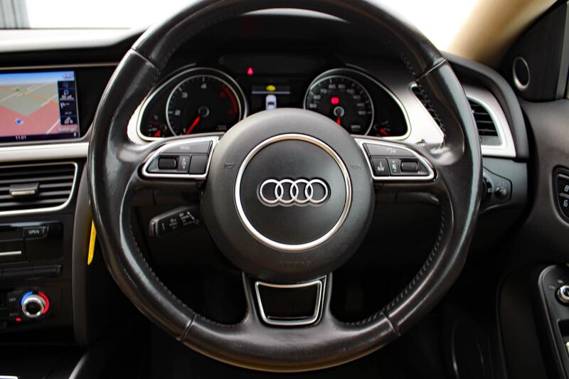 AUDI A5 2.0 TDI SE TECHNIK 2014